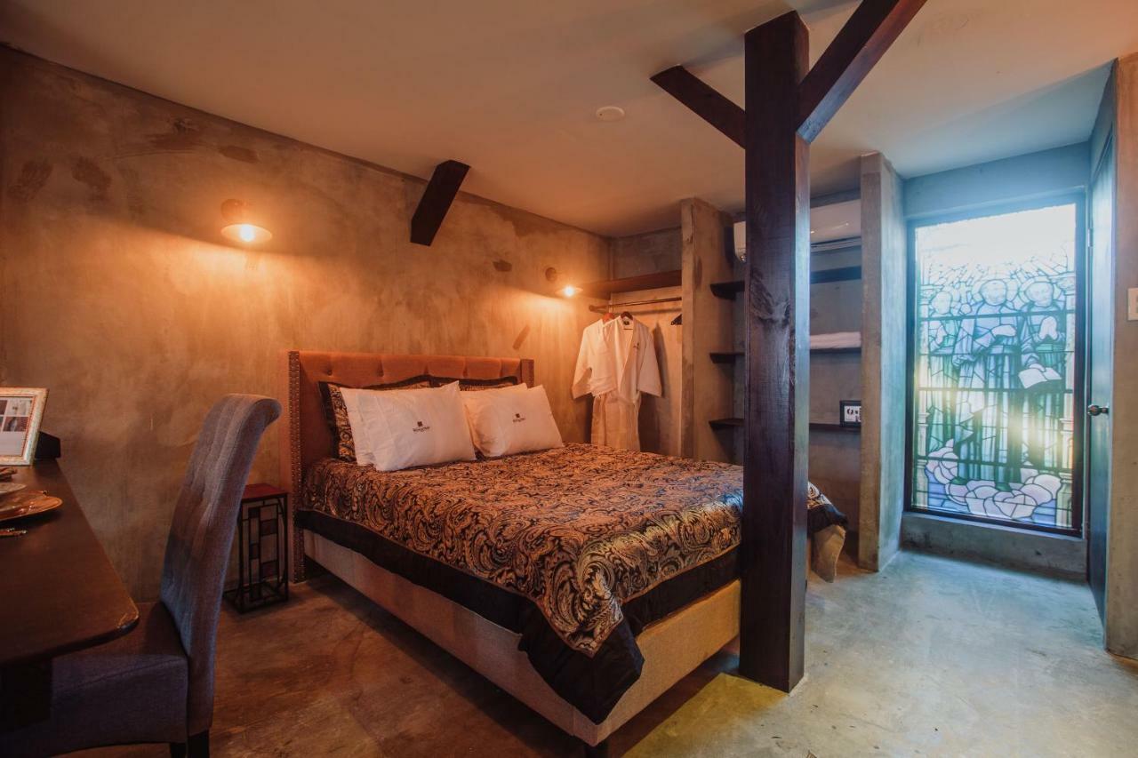 Monastery Suites 오란제스타트 외부 사진