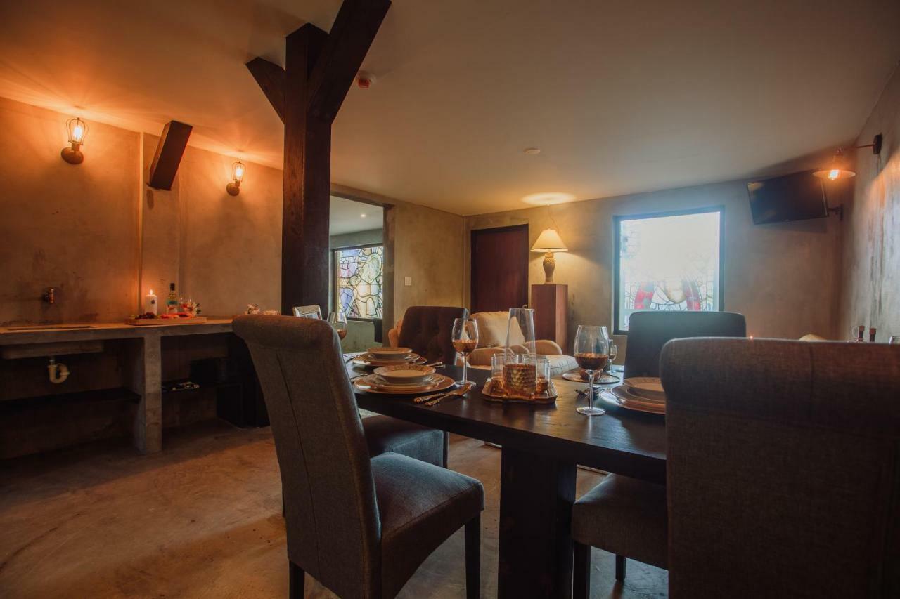 Monastery Suites 오란제스타트 외부 사진