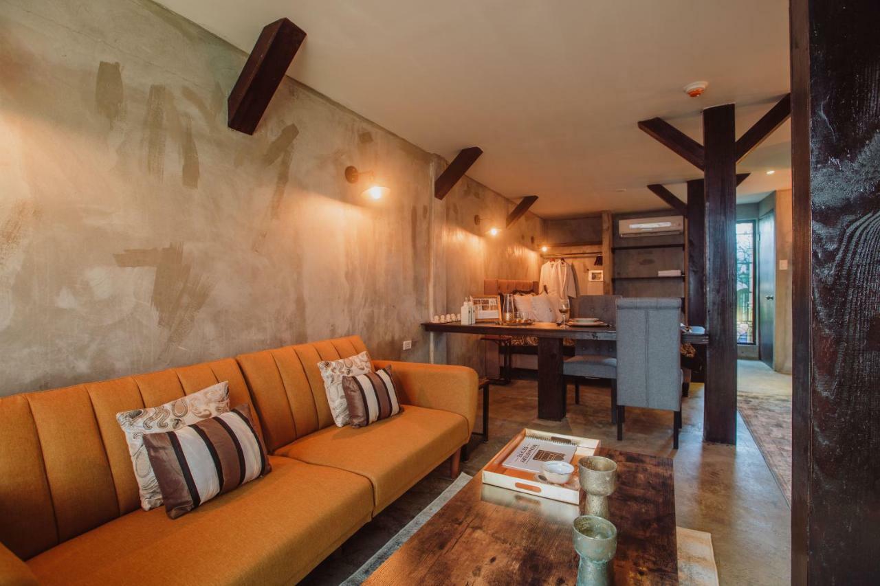 Monastery Suites 오란제스타트 외부 사진
