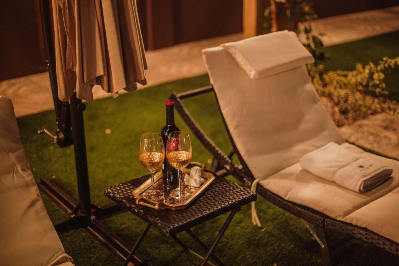 Monastery Suites 오란제스타트 외부 사진