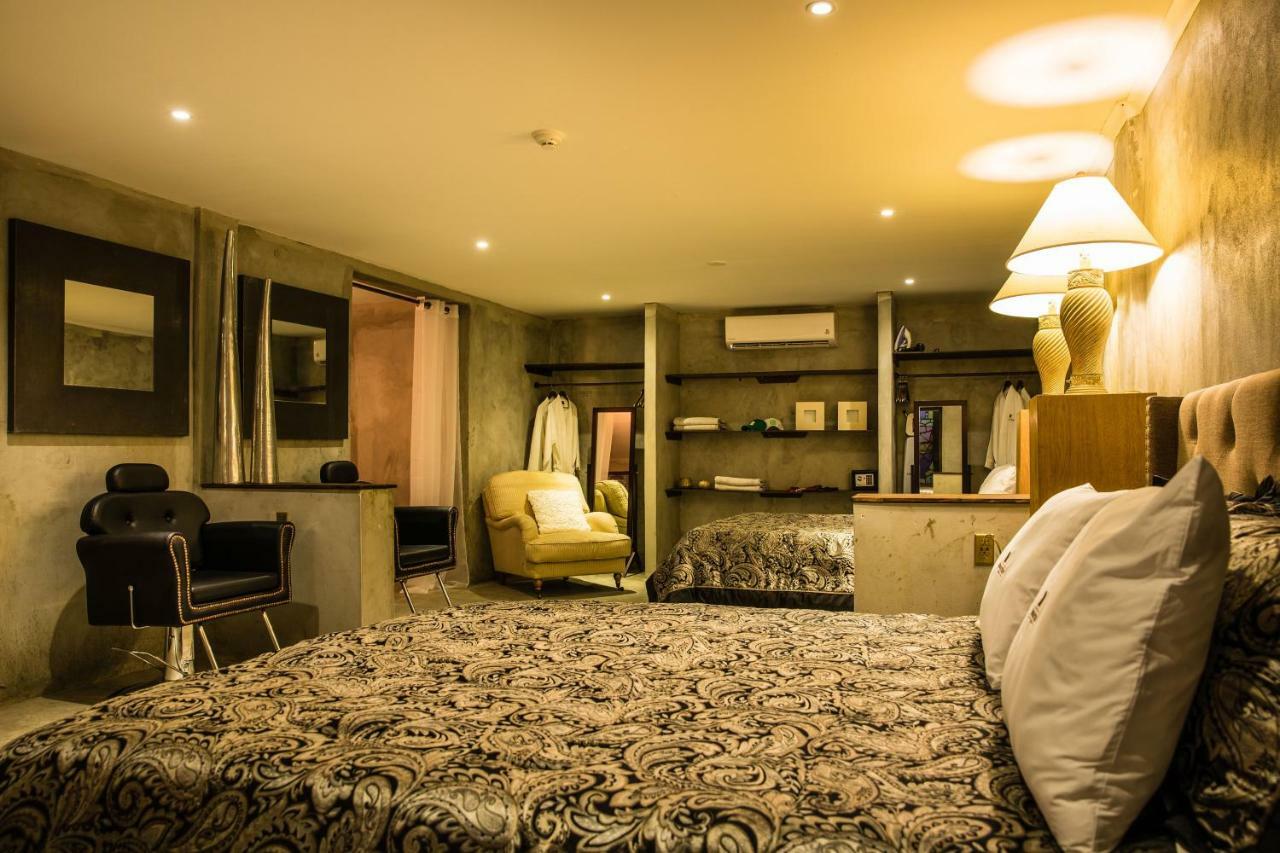 Monastery Suites 오란제스타트 외부 사진