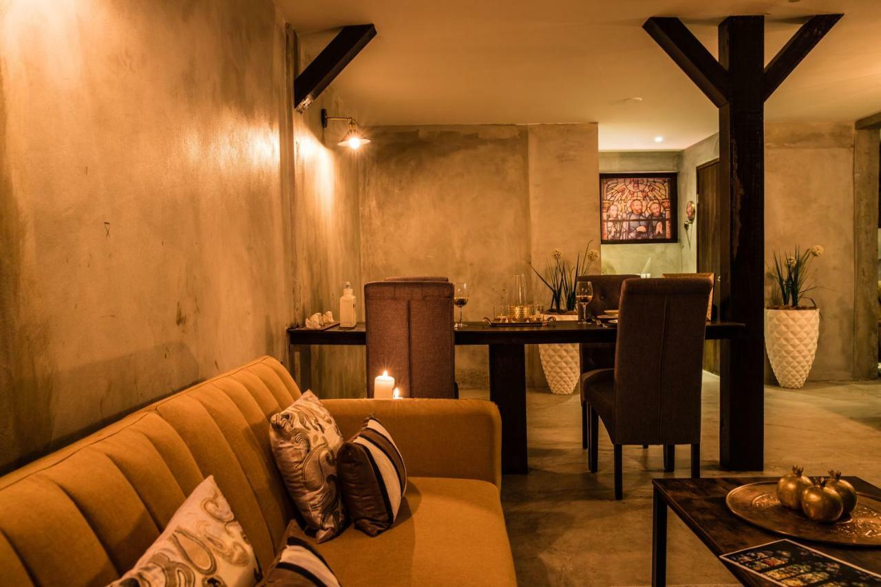 Monastery Suites 오란제스타트 외부 사진
