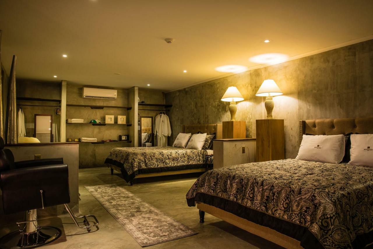 Monastery Suites 오란제스타트 외부 사진