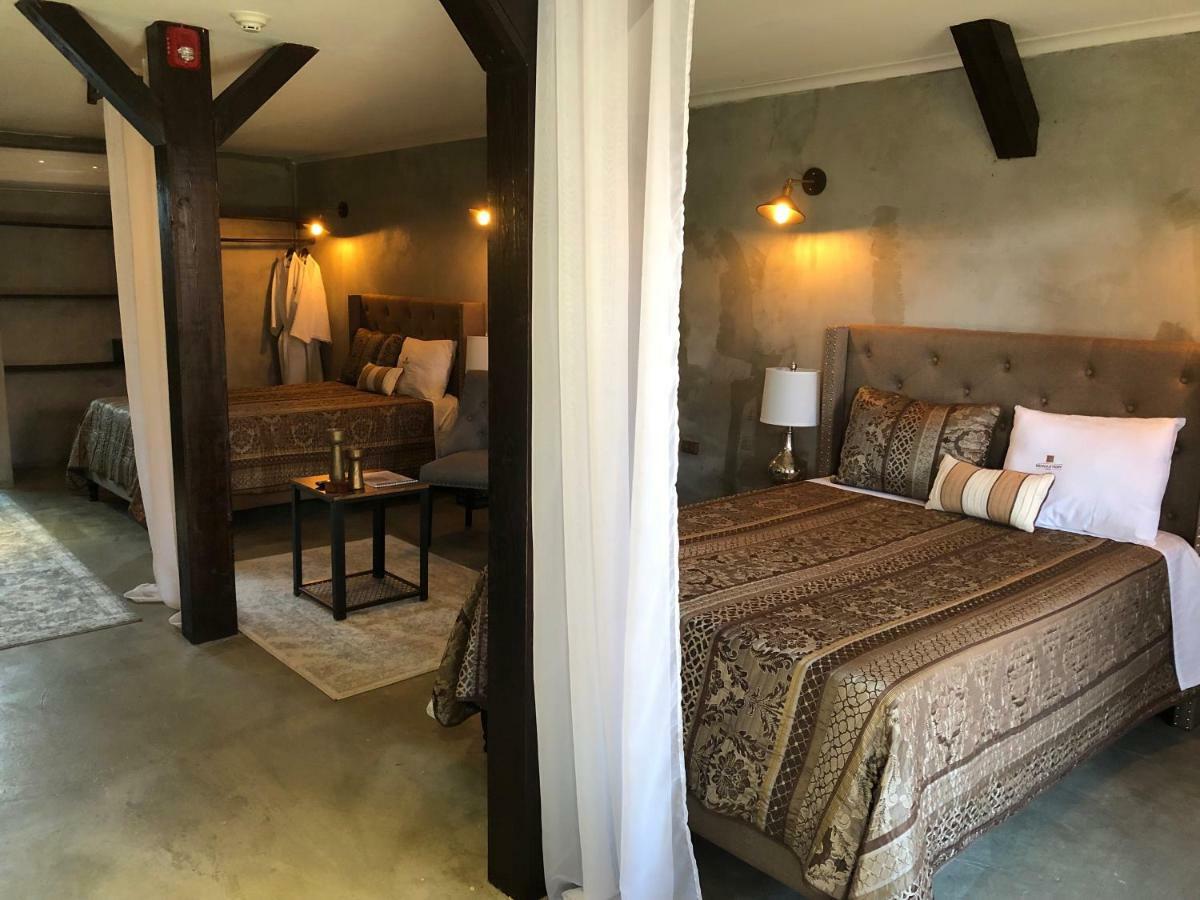 Monastery Suites 오란제스타트 외부 사진
