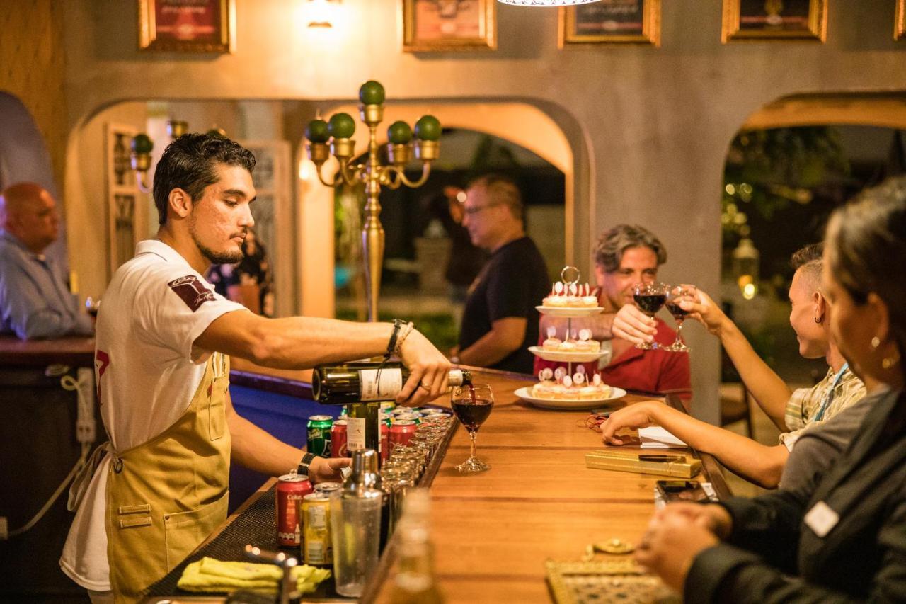 Monastery Suites 오란제스타트 외부 사진