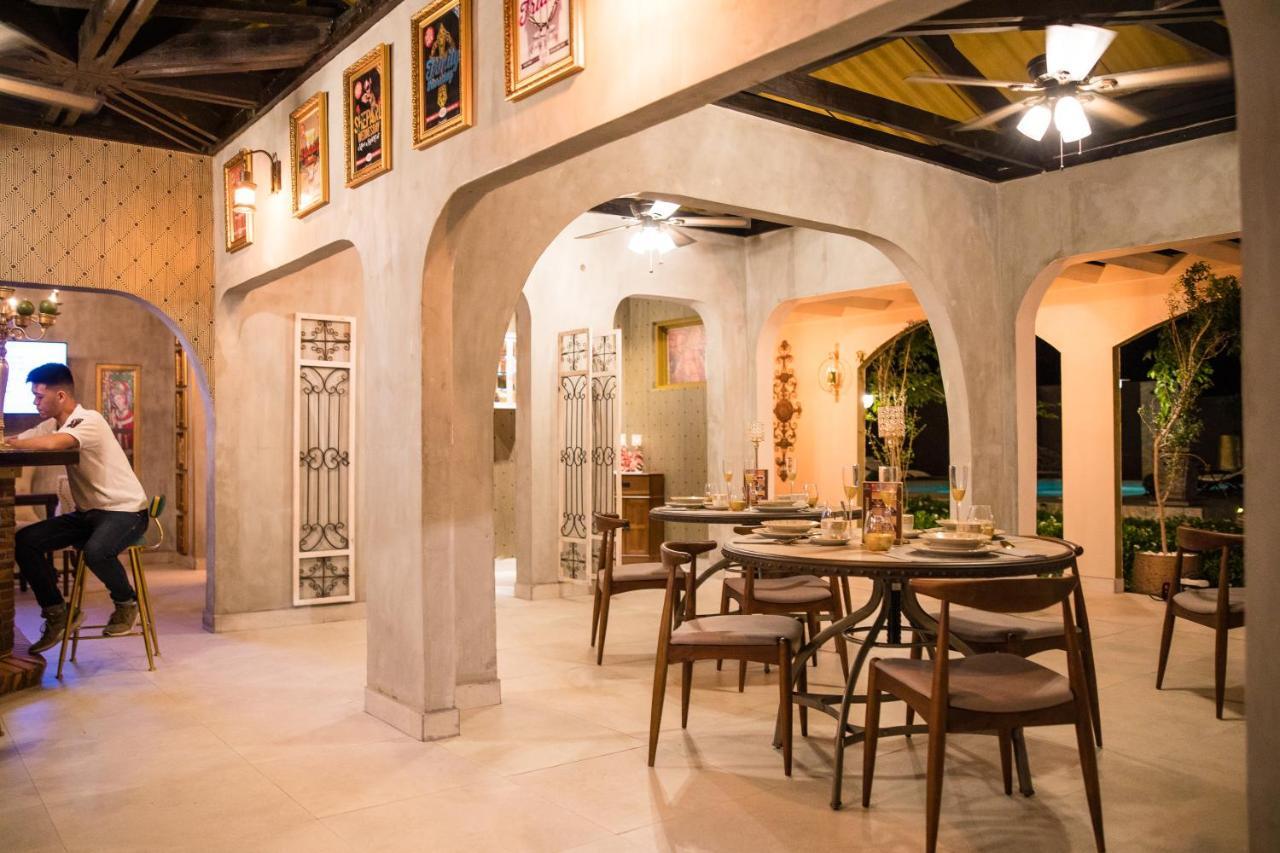 Monastery Suites 오란제스타트 외부 사진